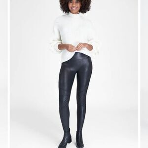Spanx Faux Leather Quilted Leggings Size XL